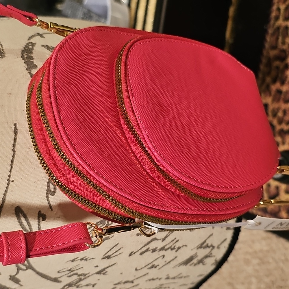 NEW MALI + LILI Stylish Pink Crossbody Bag..free Shipping - Picture 2 of 7